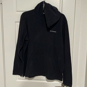 Columbia pullover sweater